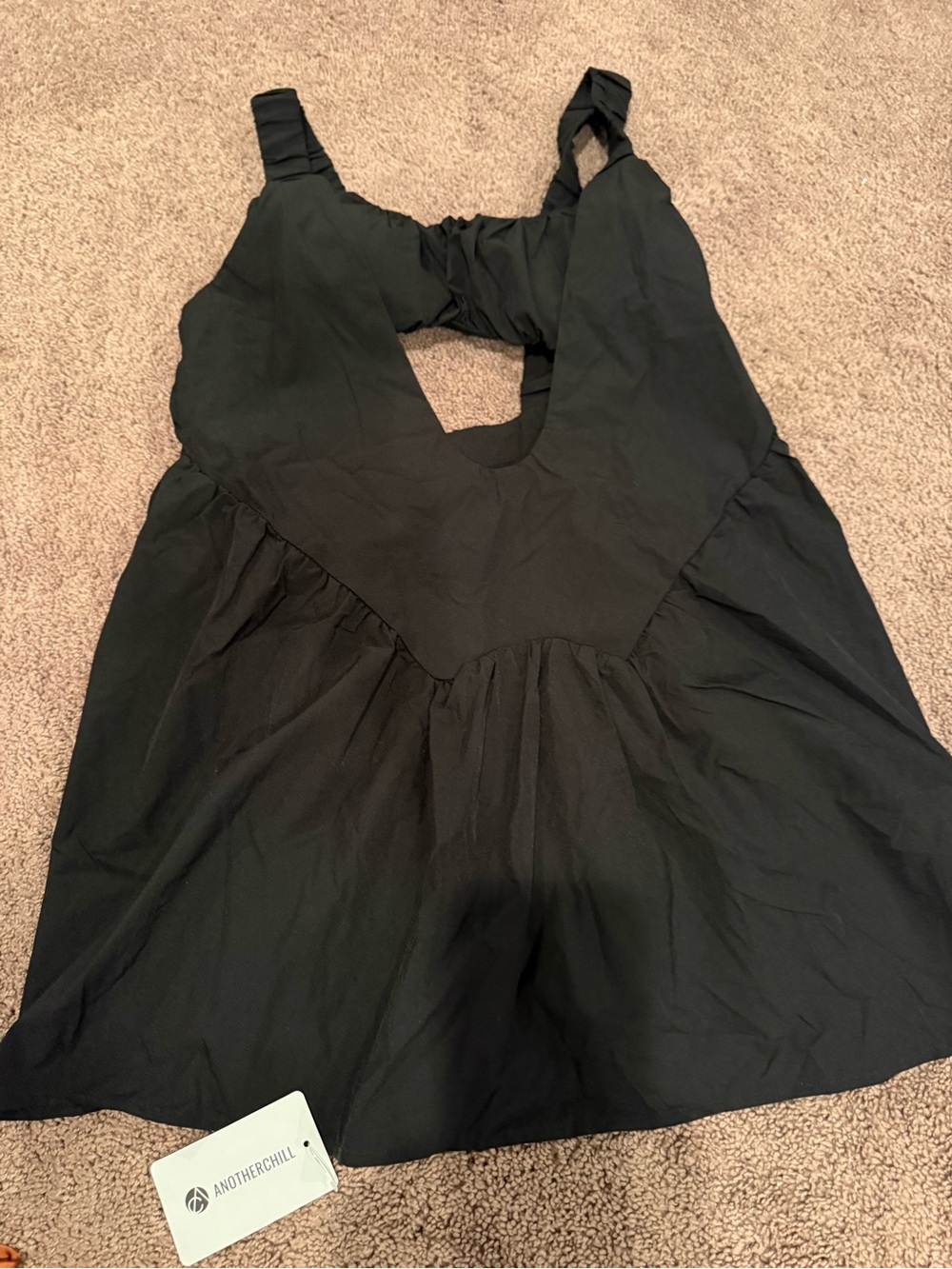 Black Sleeveless V-Neck Cutout Camisole